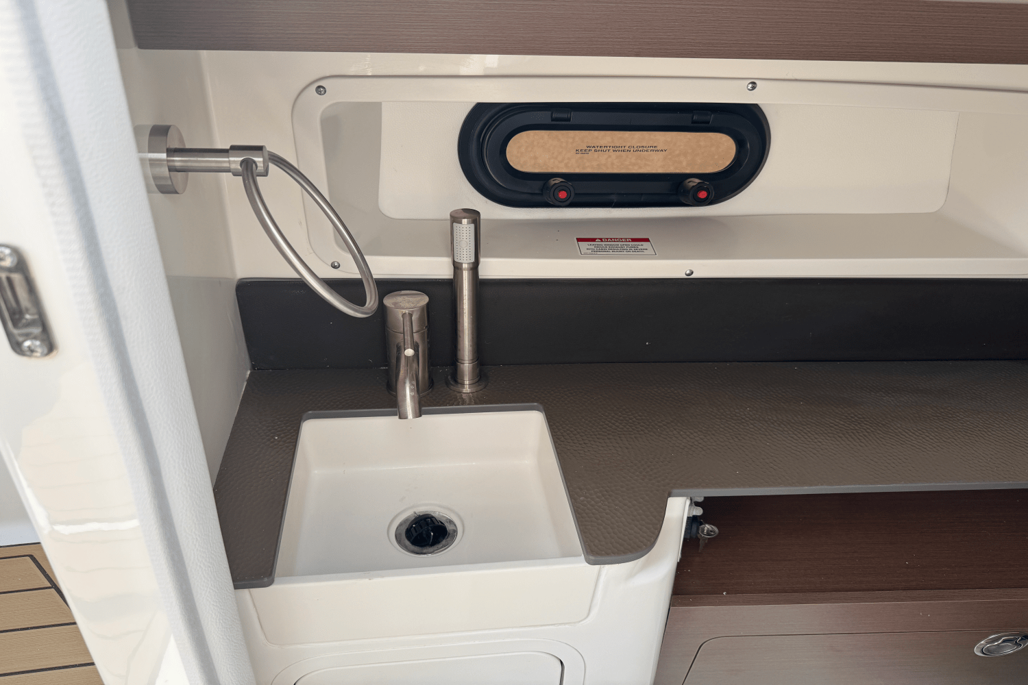 2026 Sea Ray SDX 290 Image Thumbnail #38