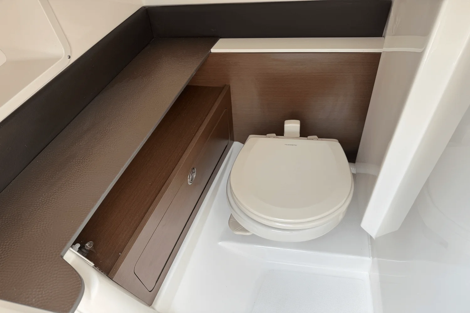 2026 Sea Ray SDX 290 Image Thumbnail #39