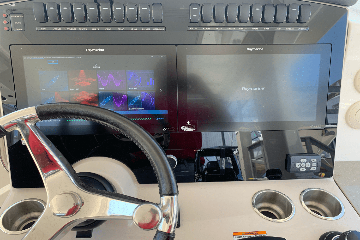 2022 Boston Whaler 350 REALM Image Thumbnail #11