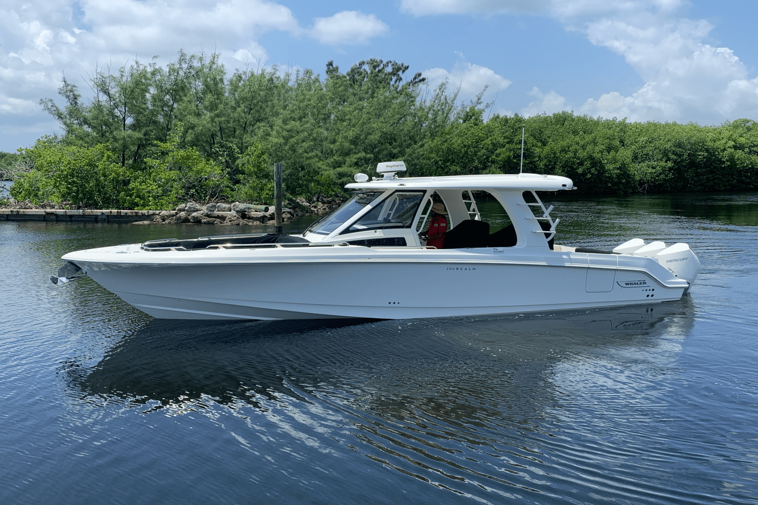 2022 Boston Whaler 350 REALM Image Thumbnail #19