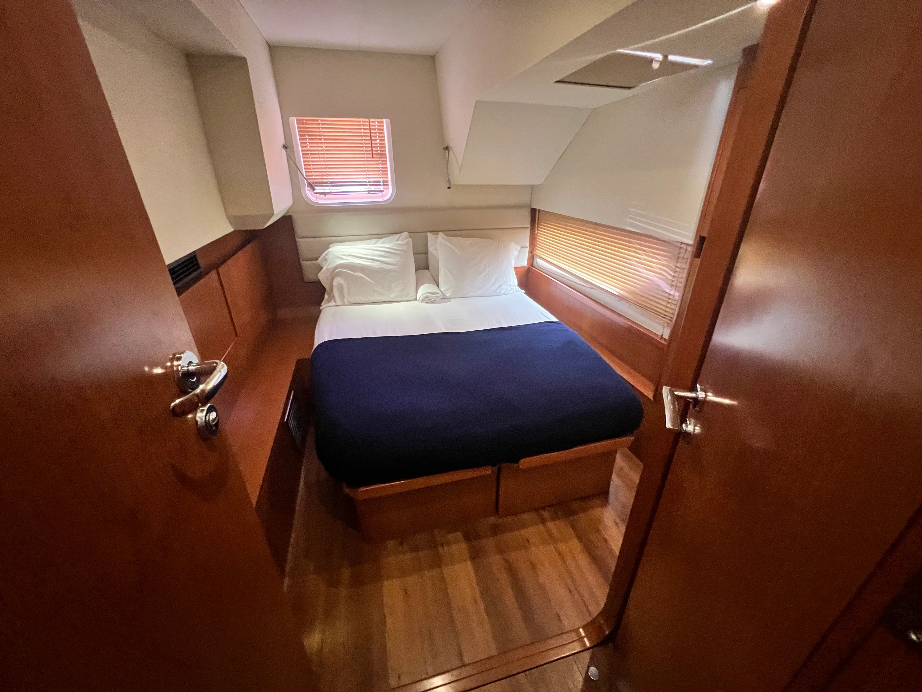 2016 Aquila 48 Image Thumbnail #20