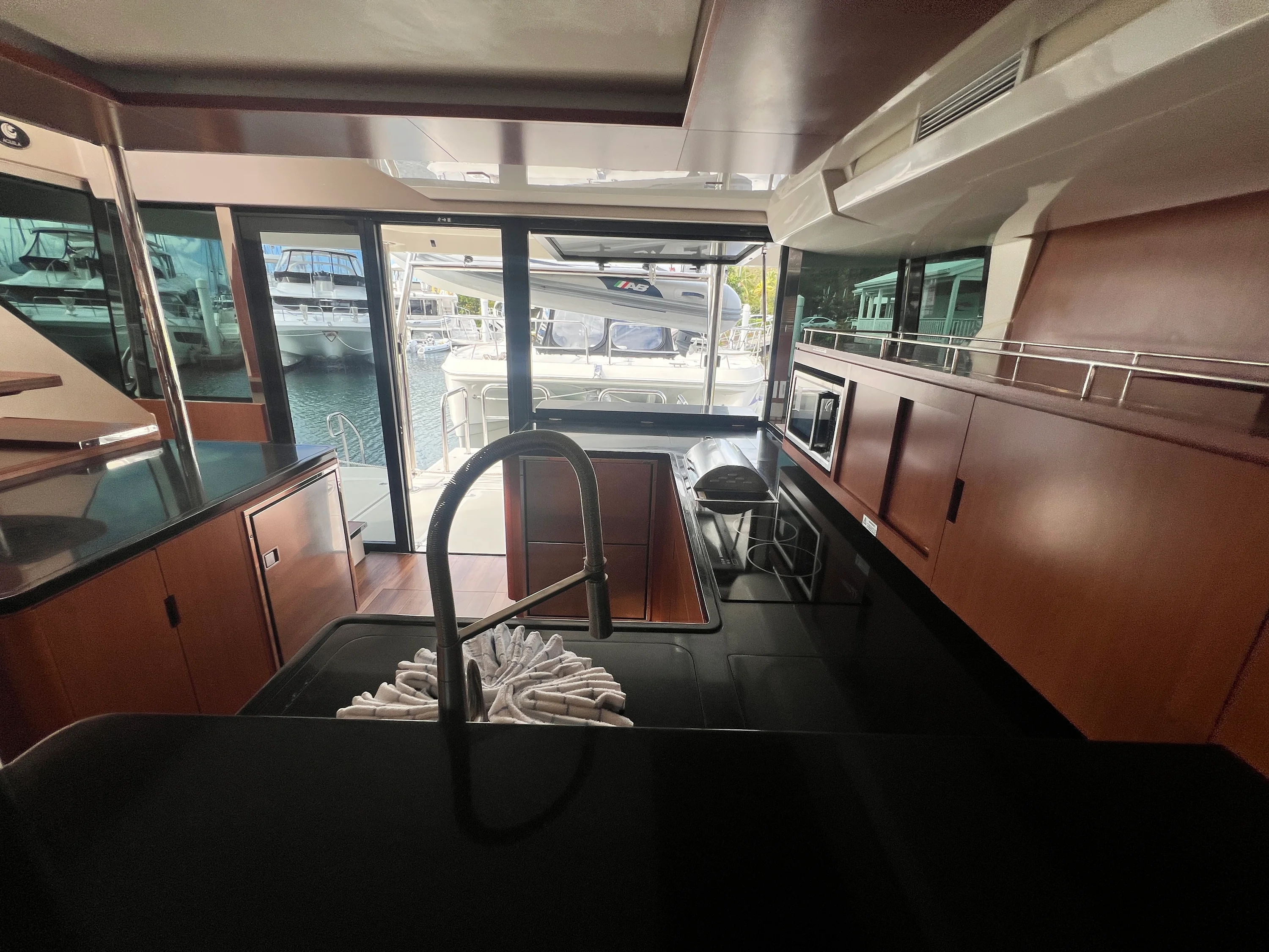 2016 Aquila 48 Image Thumbnail #25