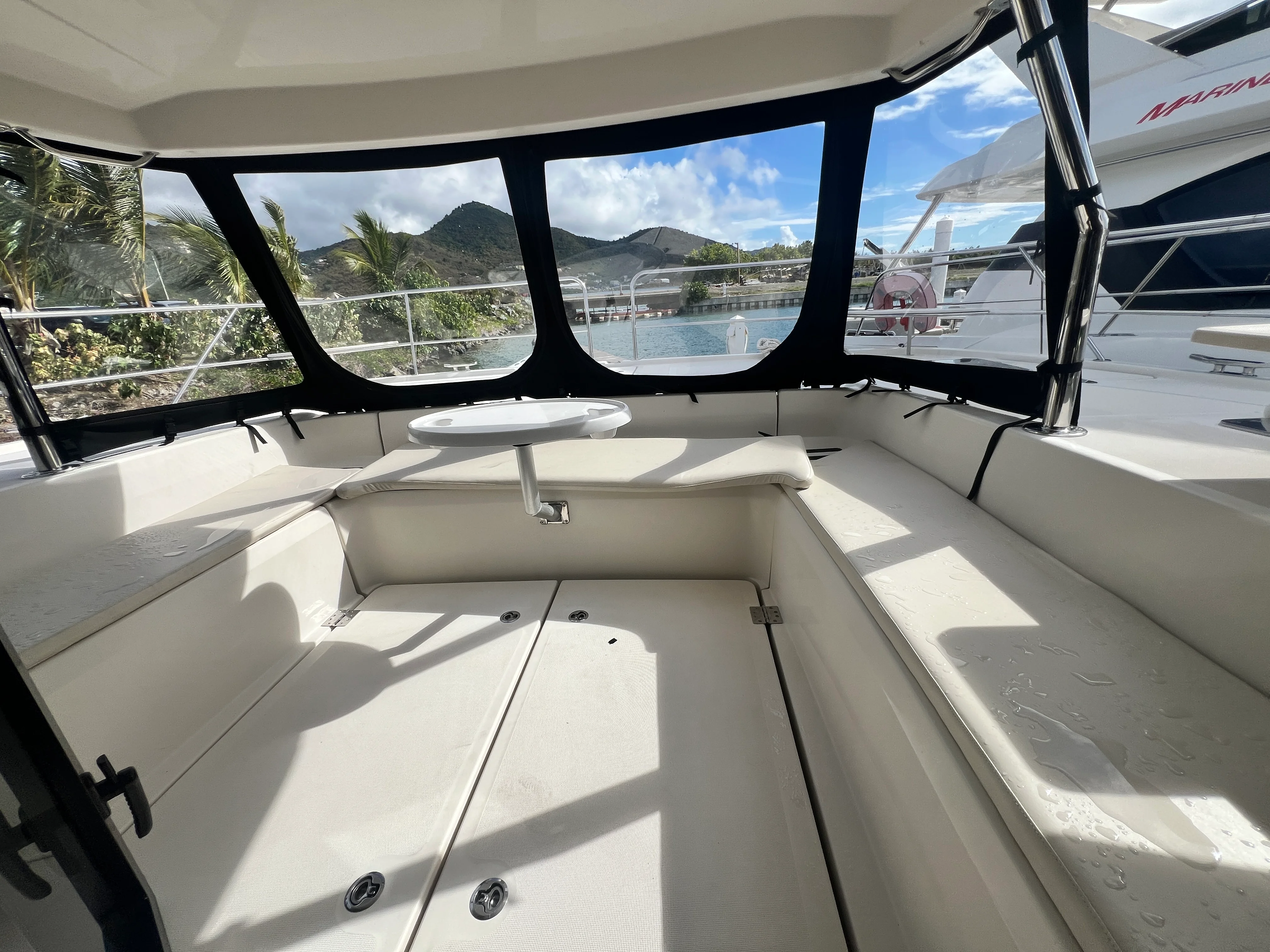 2016 Aquila 48 Image Thumbnail #7