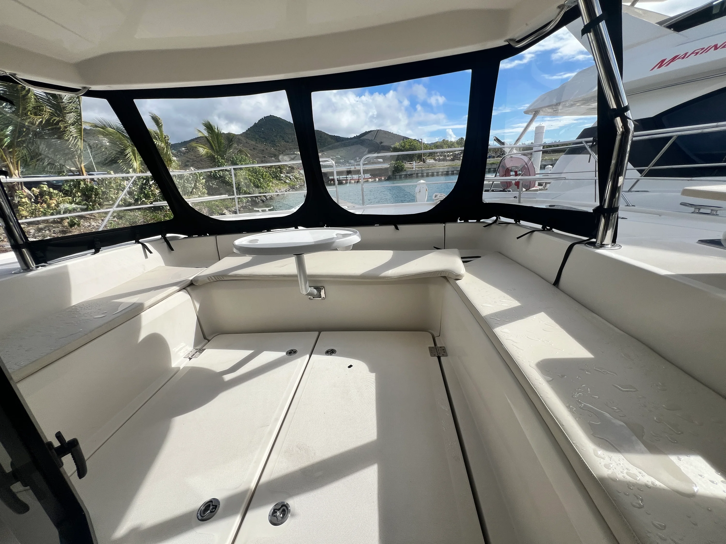 2016 Aquila 48 Image Thumbnail #7