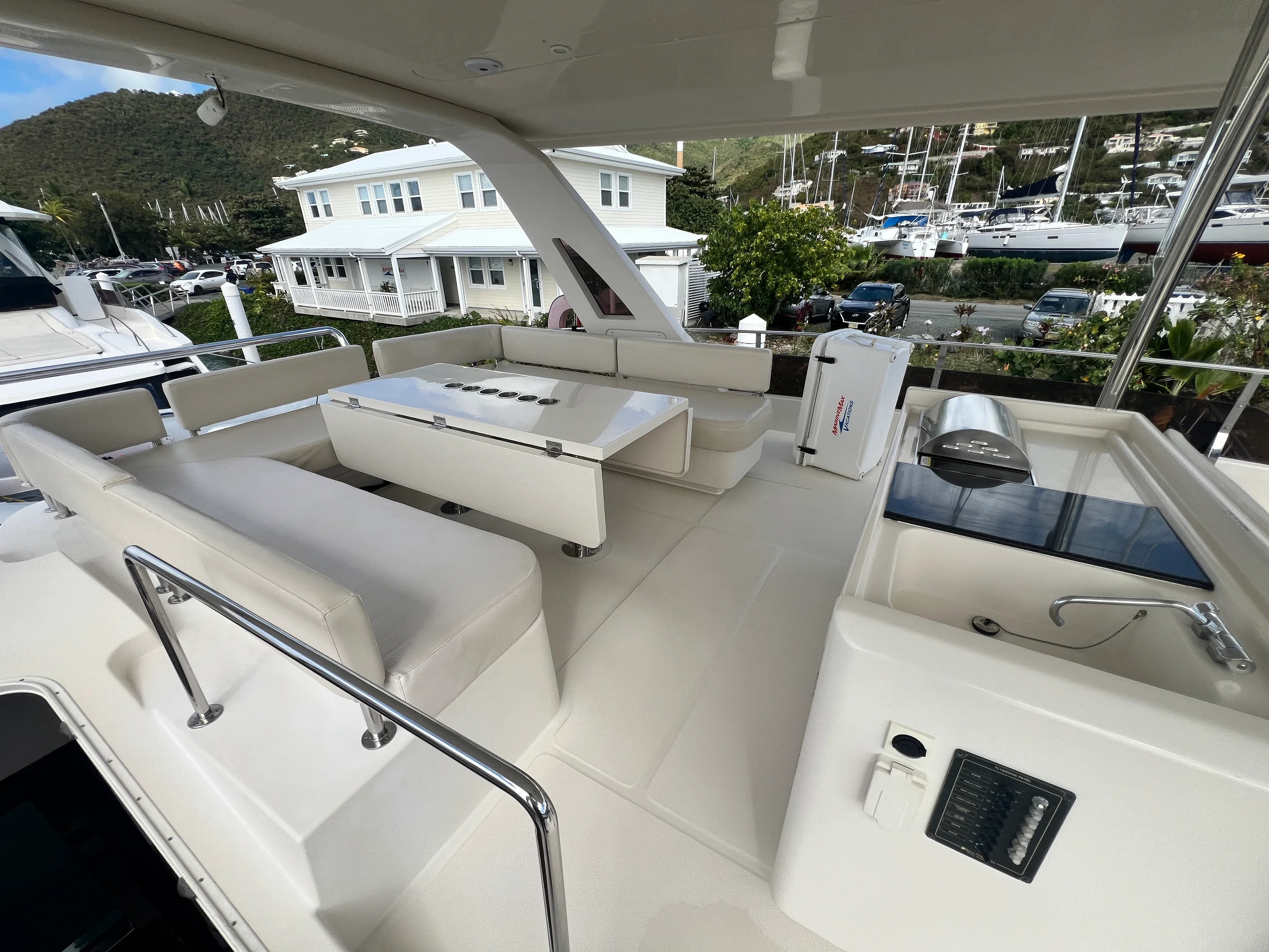 2016 Aquila 48 Image Thumbnail #26