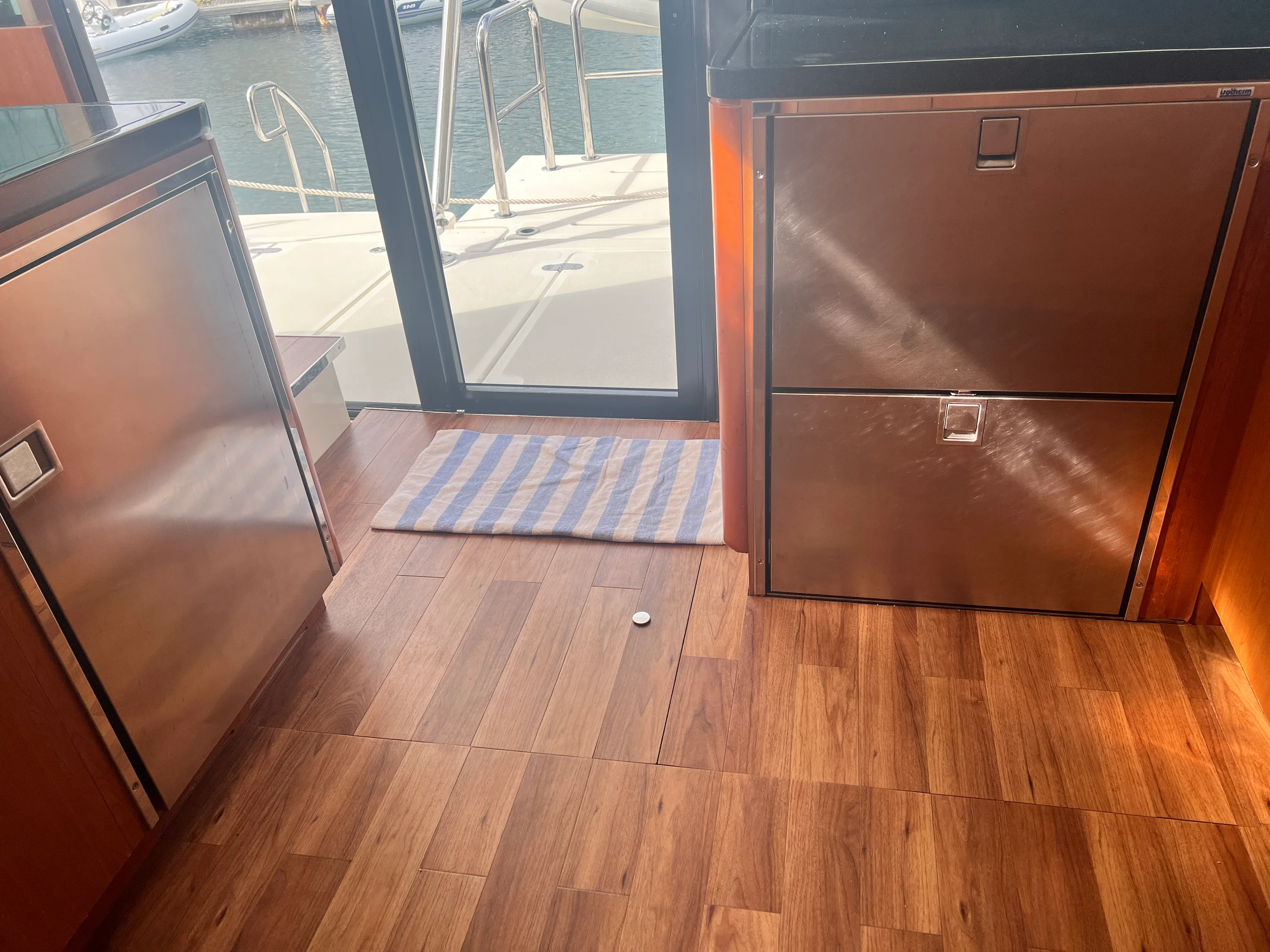 2016 Aquila 48 Image Thumbnail #3