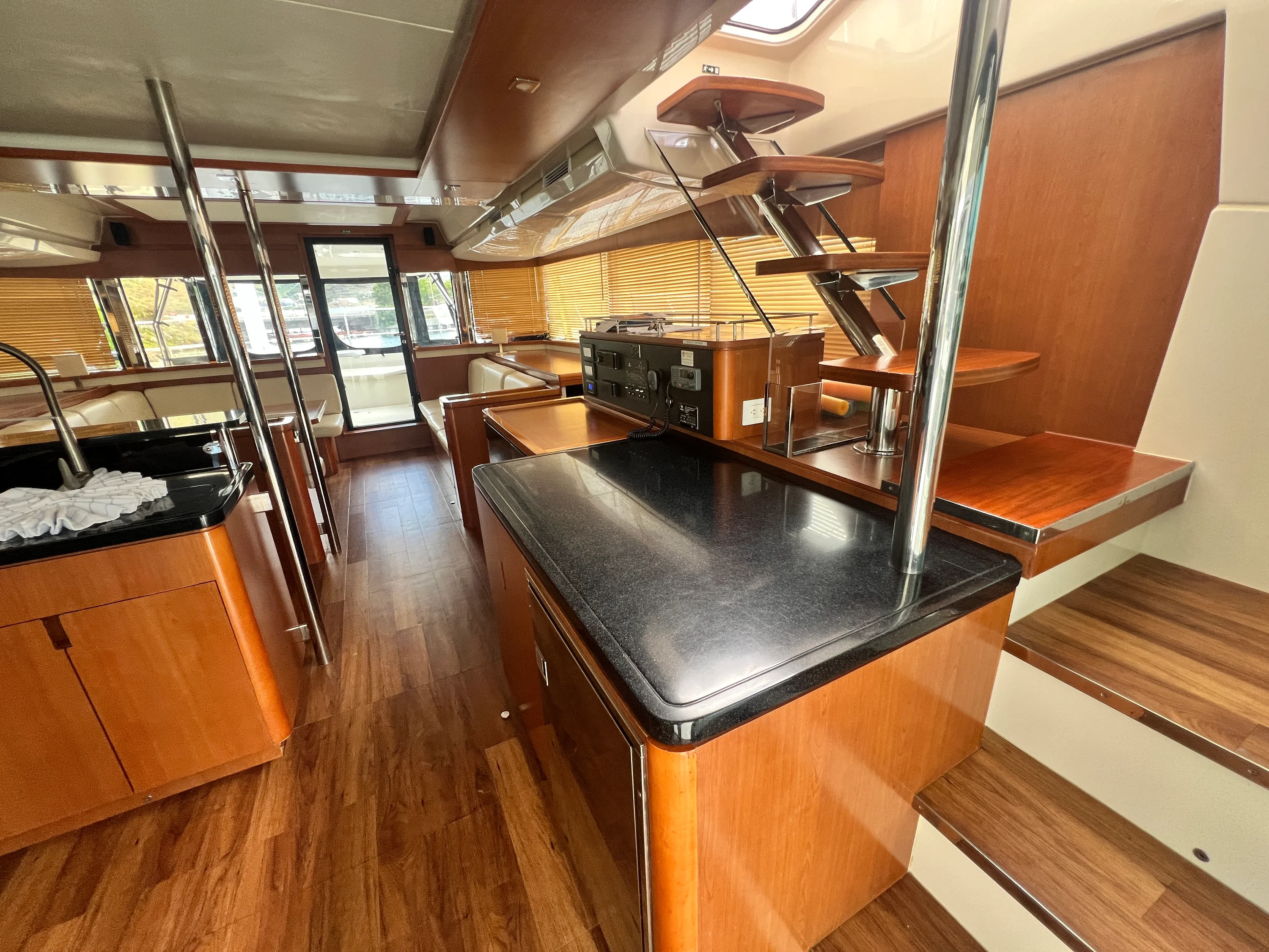 2016 Aquila 48 Image Thumbnail #5