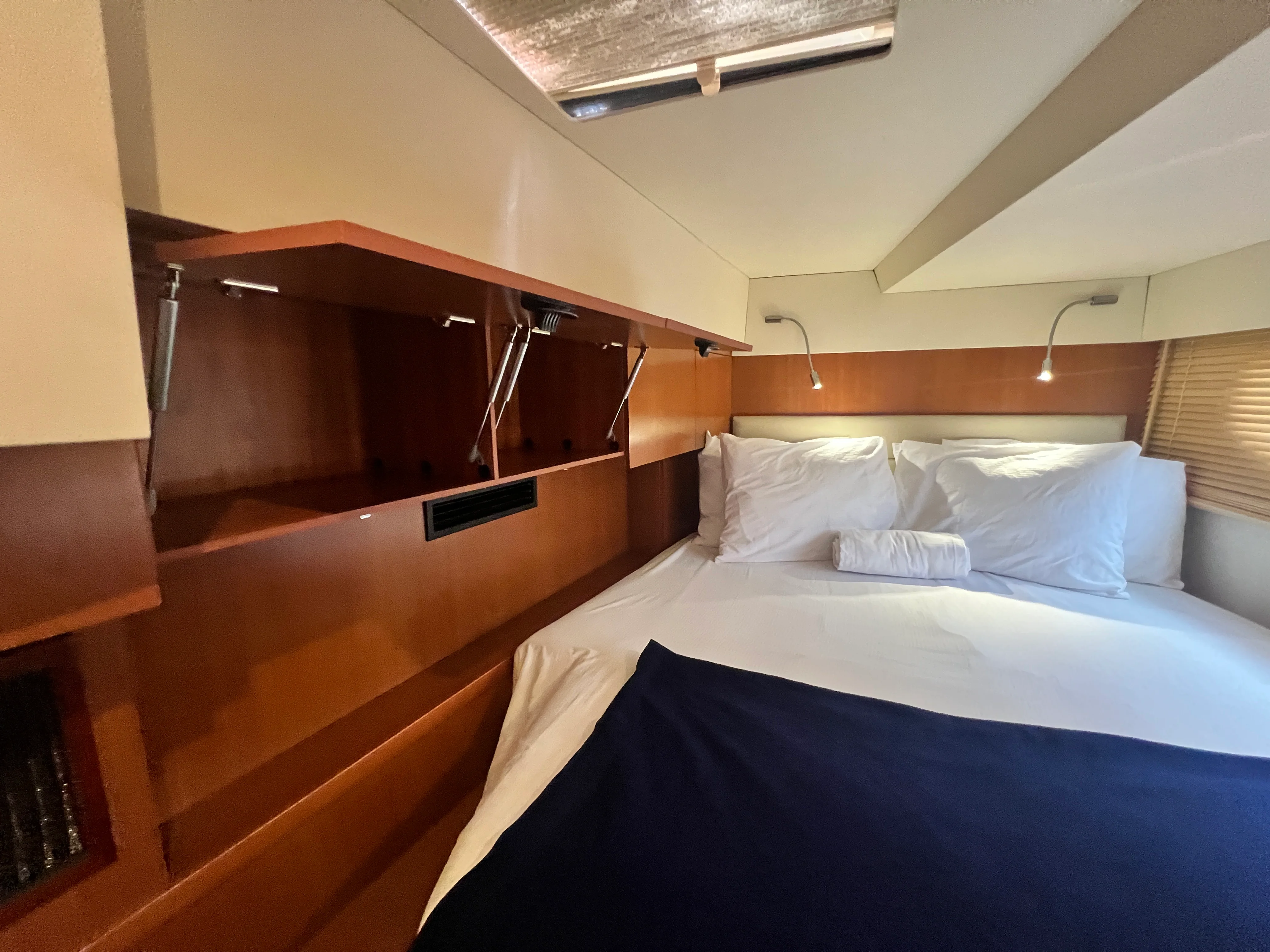 2016 Aquila 48 Image Thumbnail #16