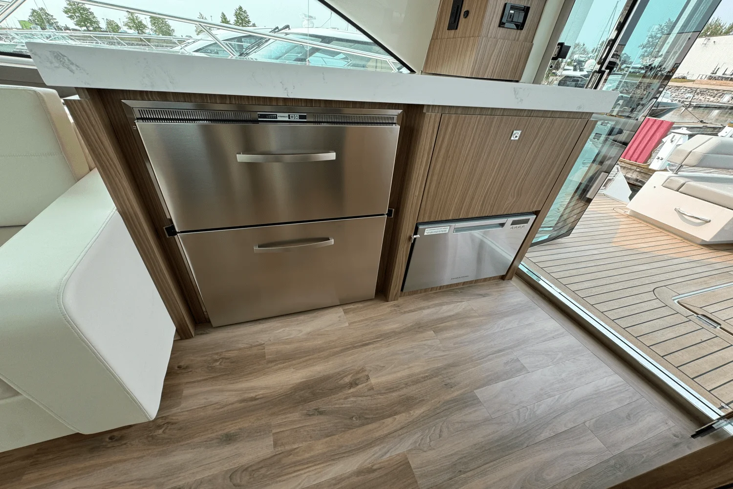 2025 Cruisers Yachts 60 CANTIUS Image Thumbnail #47