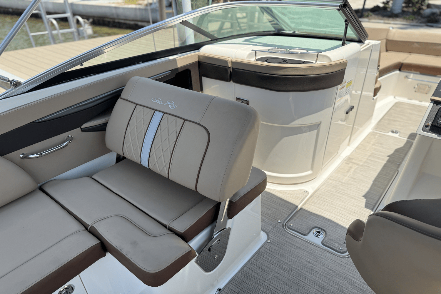 2016 Sea Ray 240 SUNDECK Image Thumbnail #19