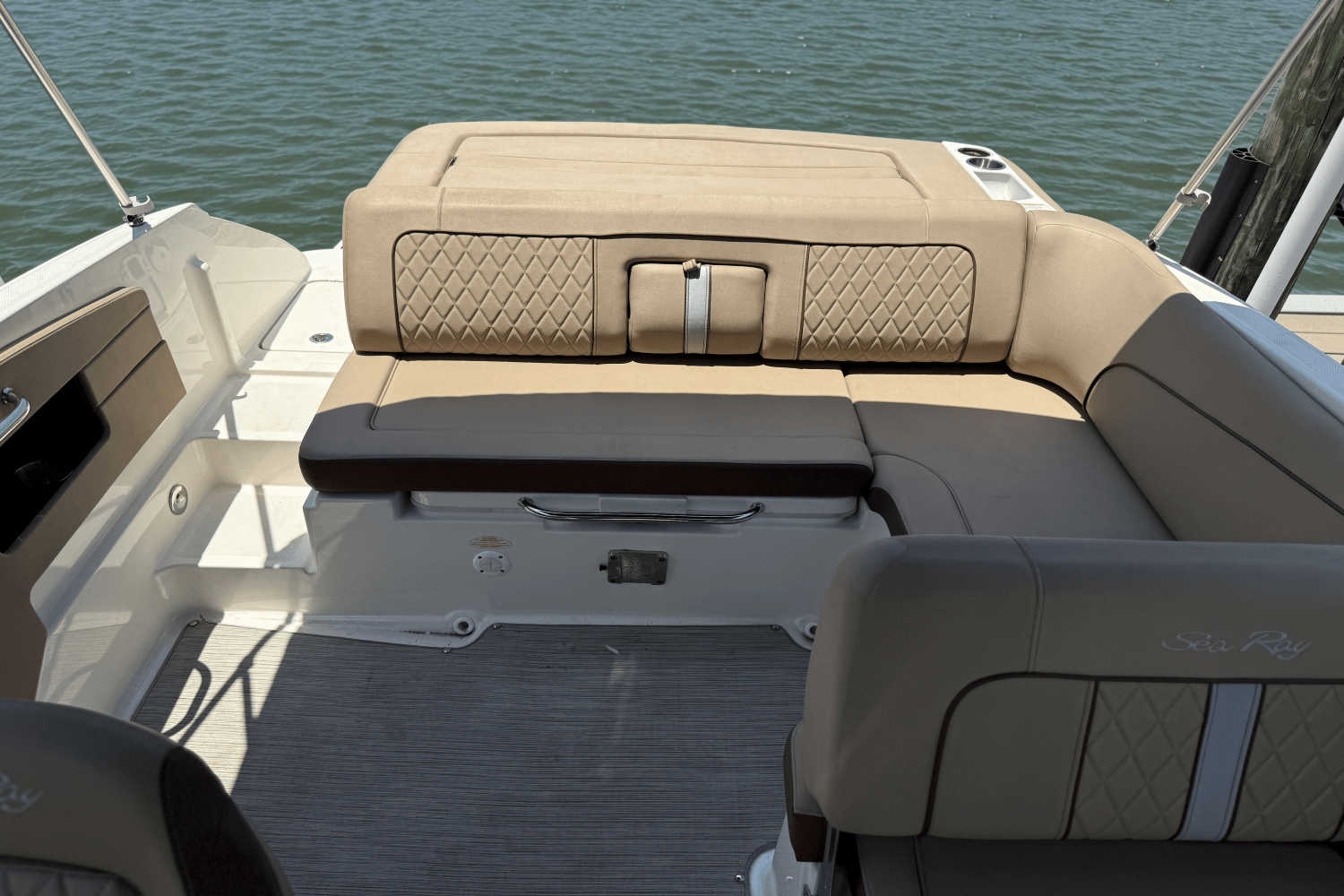 2016 Sea Ray 240 SUNDECK Image Thumbnail #44