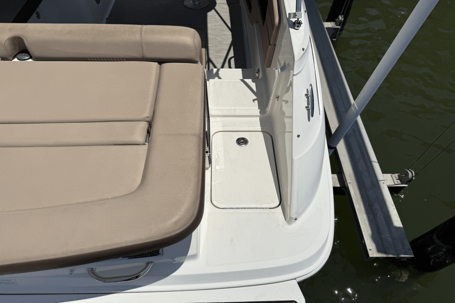 2016 Sea Ray 240 SUNDECK Image Thumbnail #8