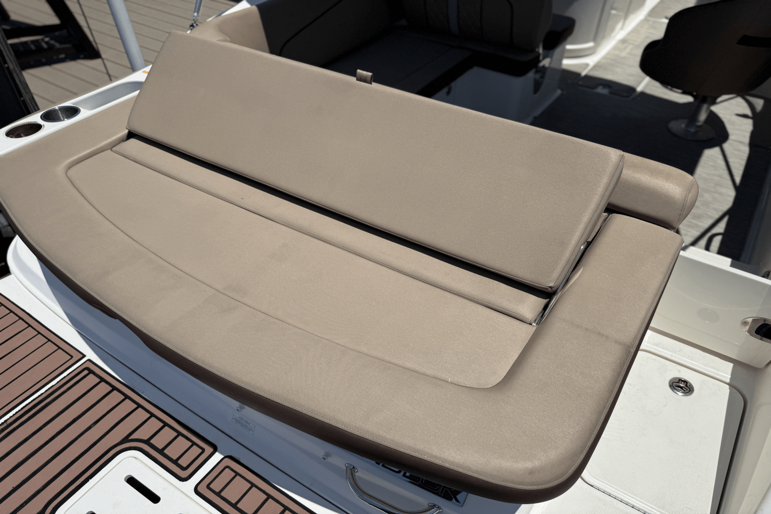 2016 Sea Ray 240 SUNDECK Image Thumbnail #10