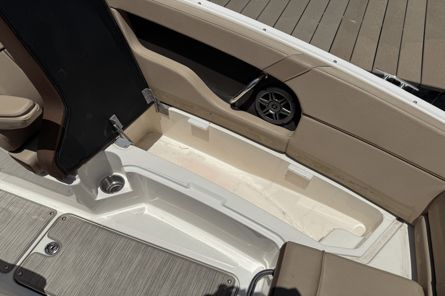 2016 Sea Ray 240 SUNDECK Image Thumbnail #33