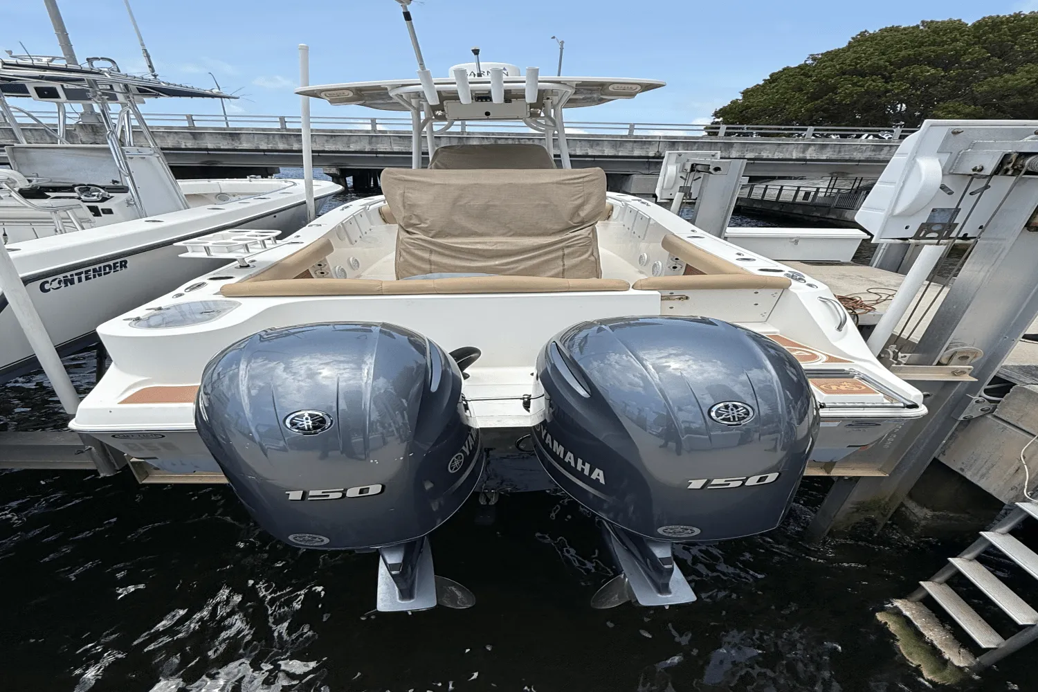 2019 NauticStar 2602 L Image Thumbnail #4