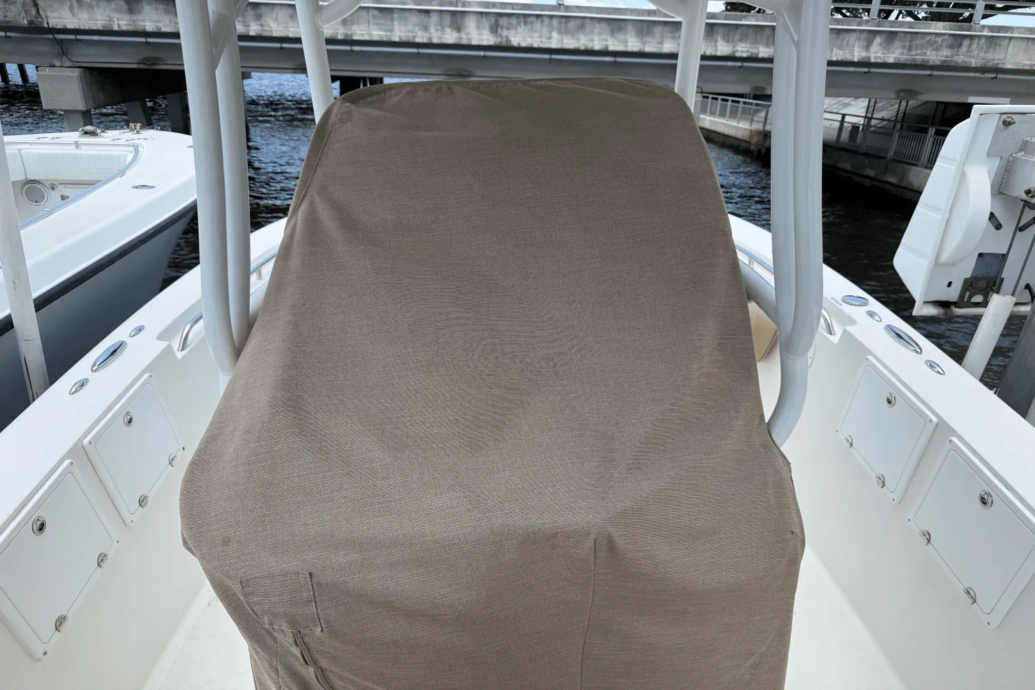 2019 NauticStar 2602 L Image Thumbnail #5