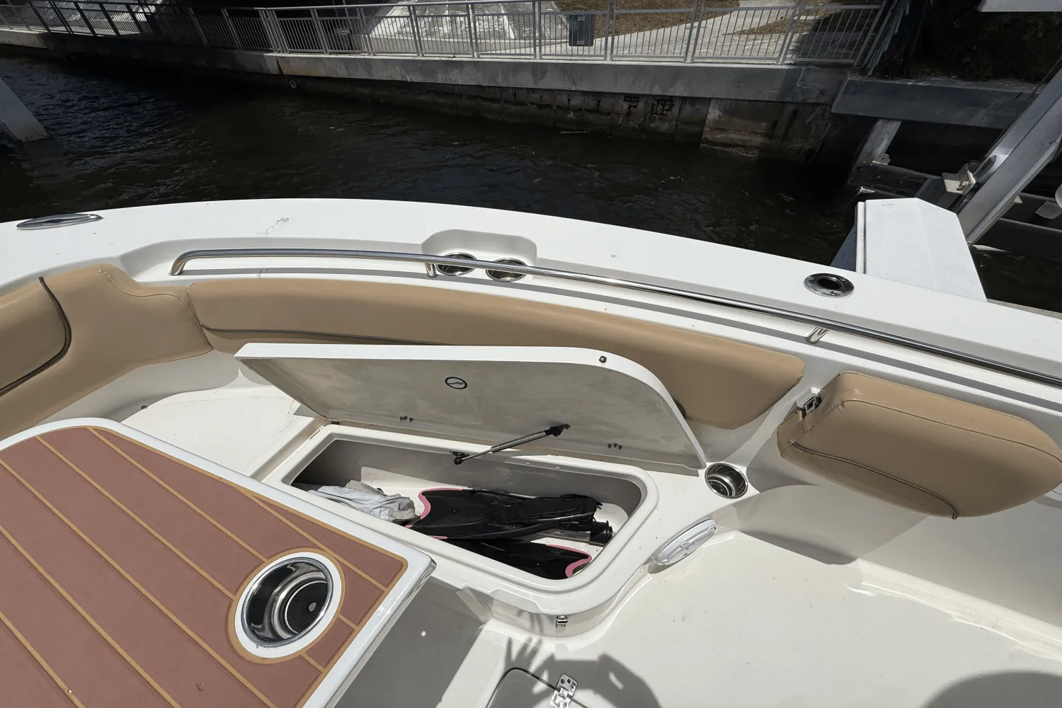 2019 NauticStar 2602 L Image Thumbnail #9