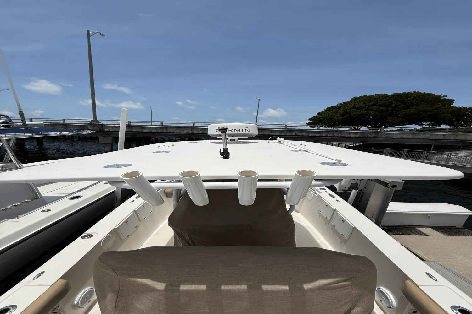 2019 NauticStar 2602 L Image Thumbnail #7