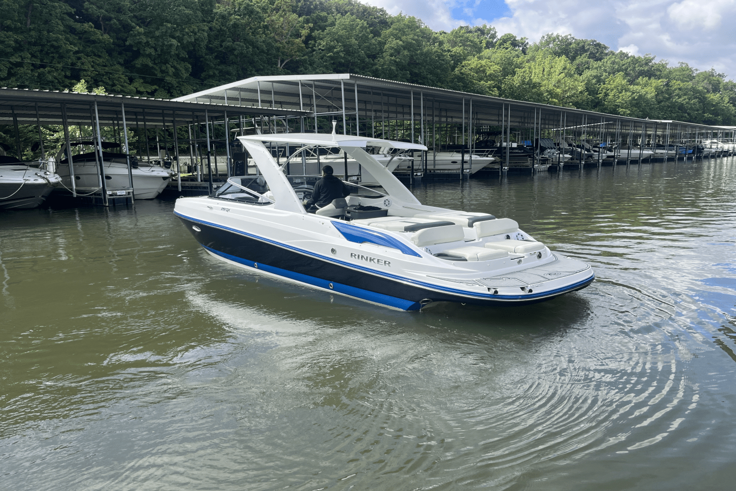 2020 Rinker 29 QX Image Thumbnail #10
