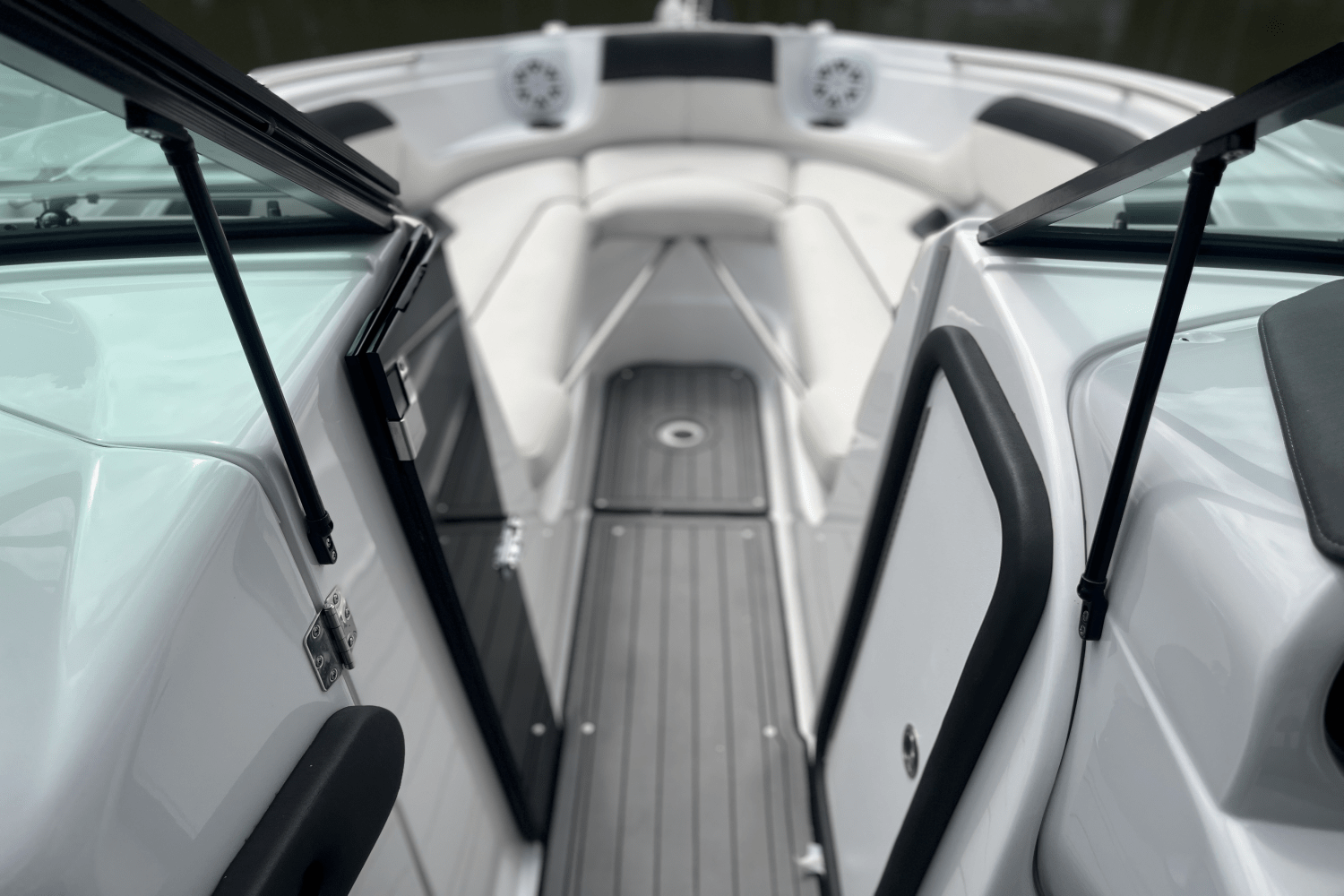 2020 Rinker 29 QX Image Thumbnail #29