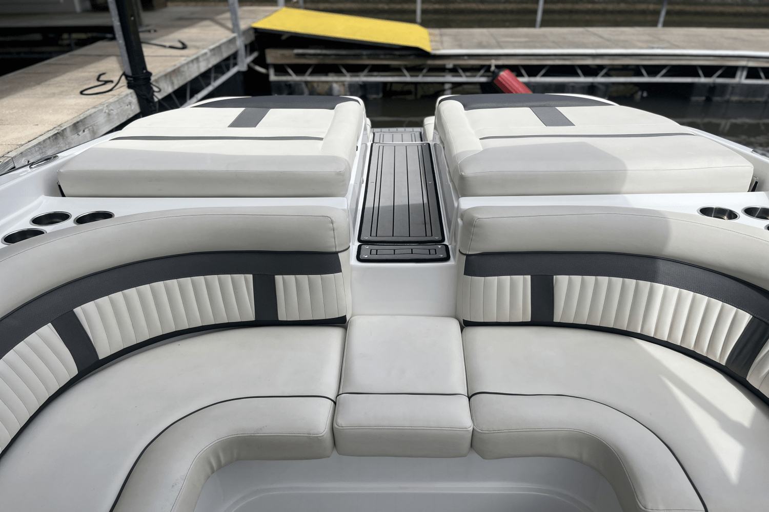 2020 Rinker 29 QX Image Thumbnail #18