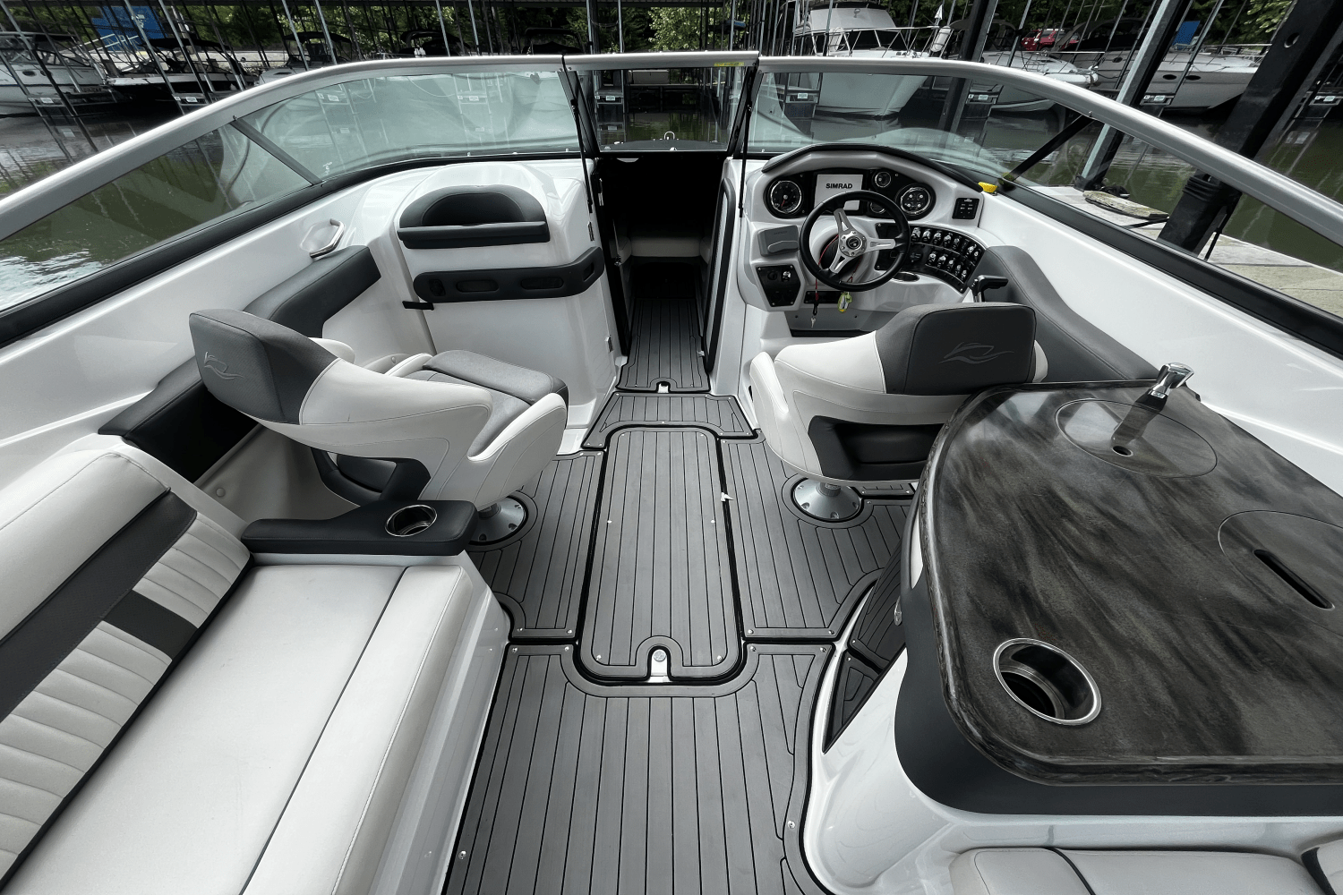 2020 Rinker 29 QX Image Thumbnail #21