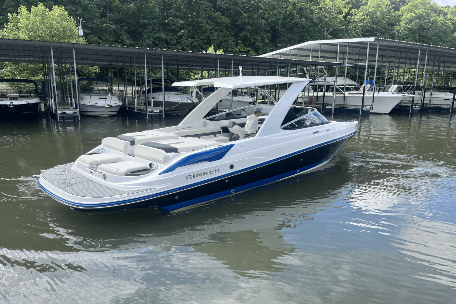 2020 Rinker 29 QX Image Thumbnail #9