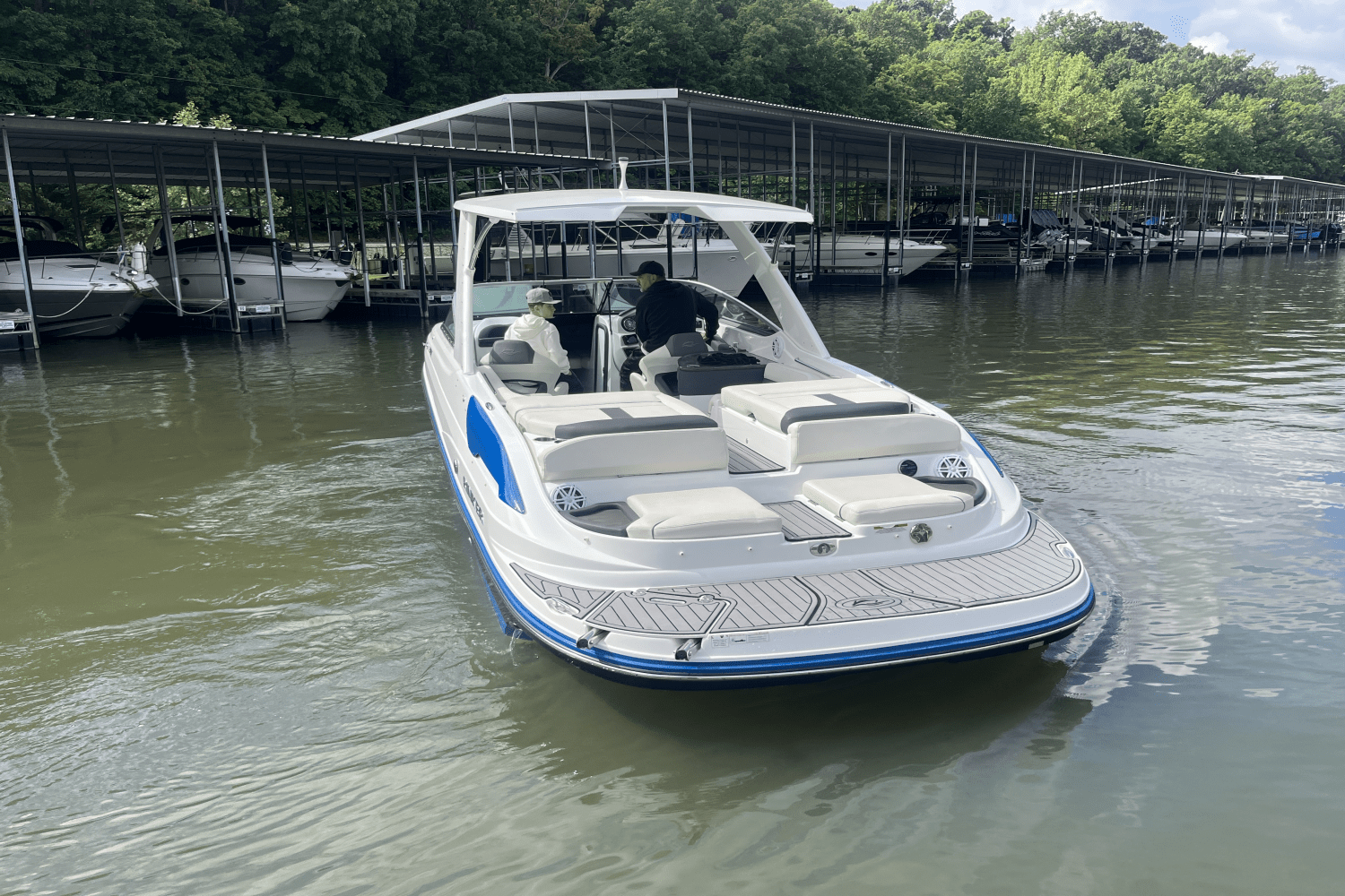 2020 Rinker 29 QX Image Thumbnail #7
