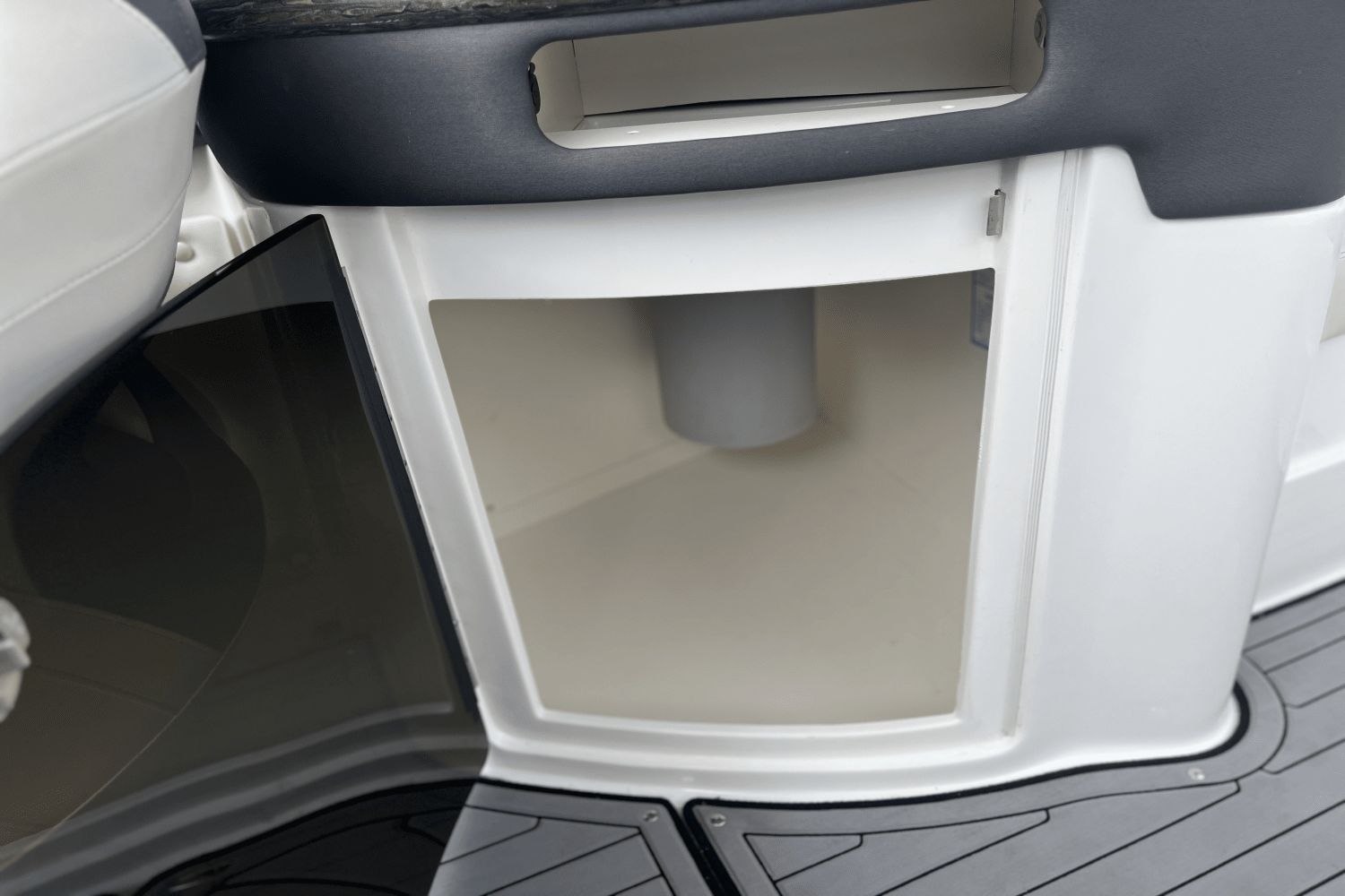 2020 Rinker 29 QX Image Thumbnail #23