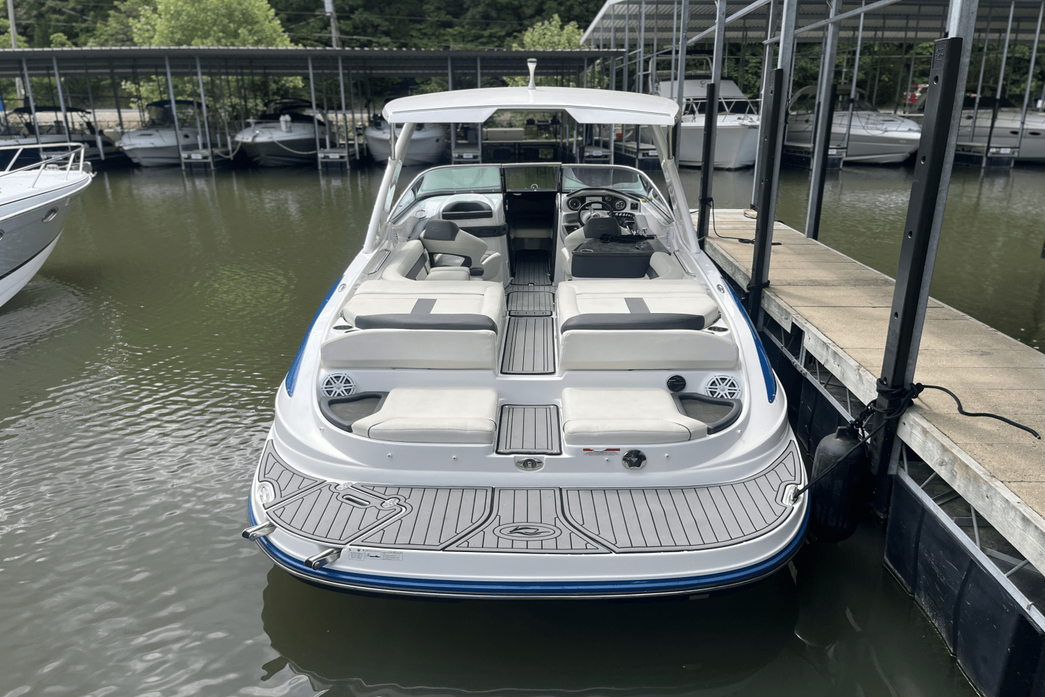 2020 Rinker 29 QX Image Thumbnail #14