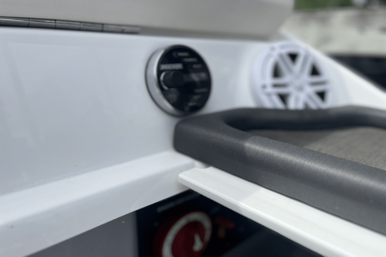 2020 Rinker 29 QX Image Thumbnail #15
