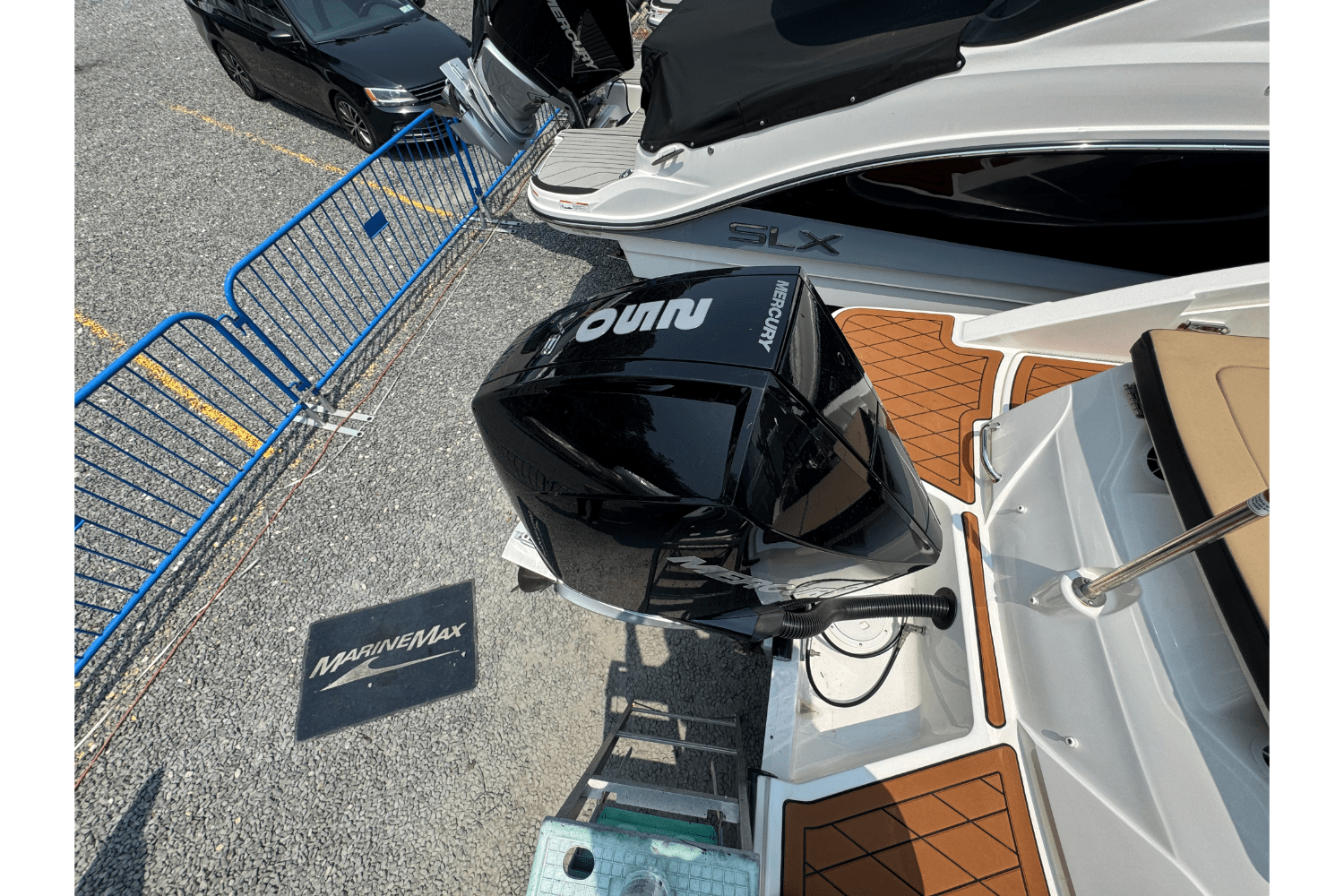 2023 Sea Ray SPX 230 Outboard Image Thumbnail #2