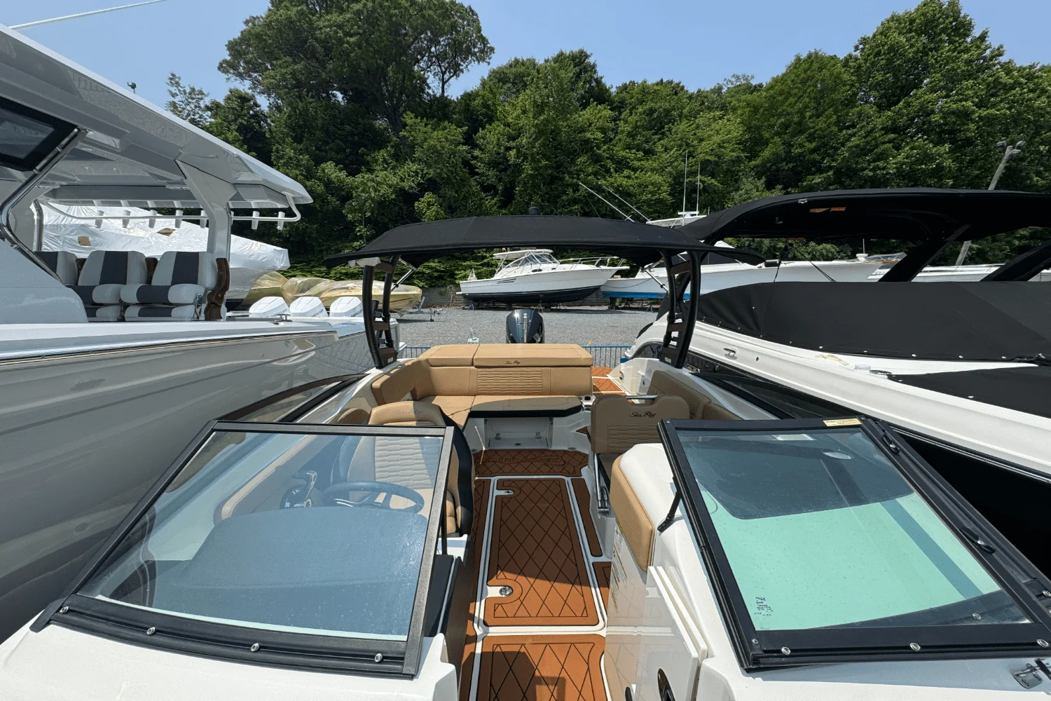 2023 Sea Ray SPX 230 Outboard Image Thumbnail #20