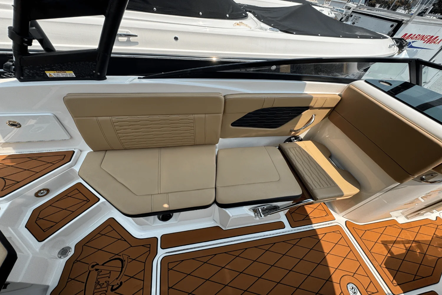 2023 Sea Ray SPX 230 Outboard Image Thumbnail #14