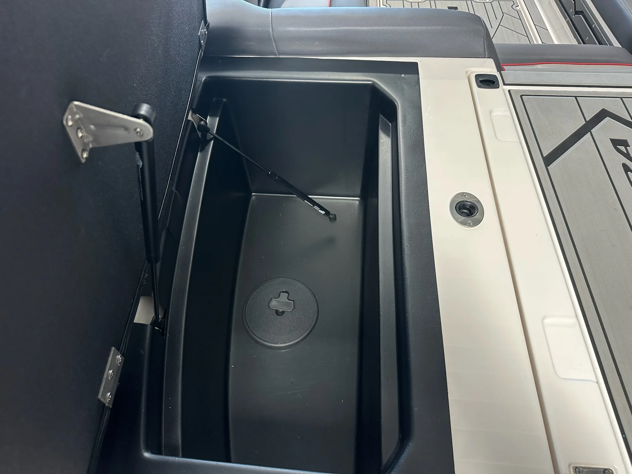 2019 Moomba MAKAI Image Thumbnail #14