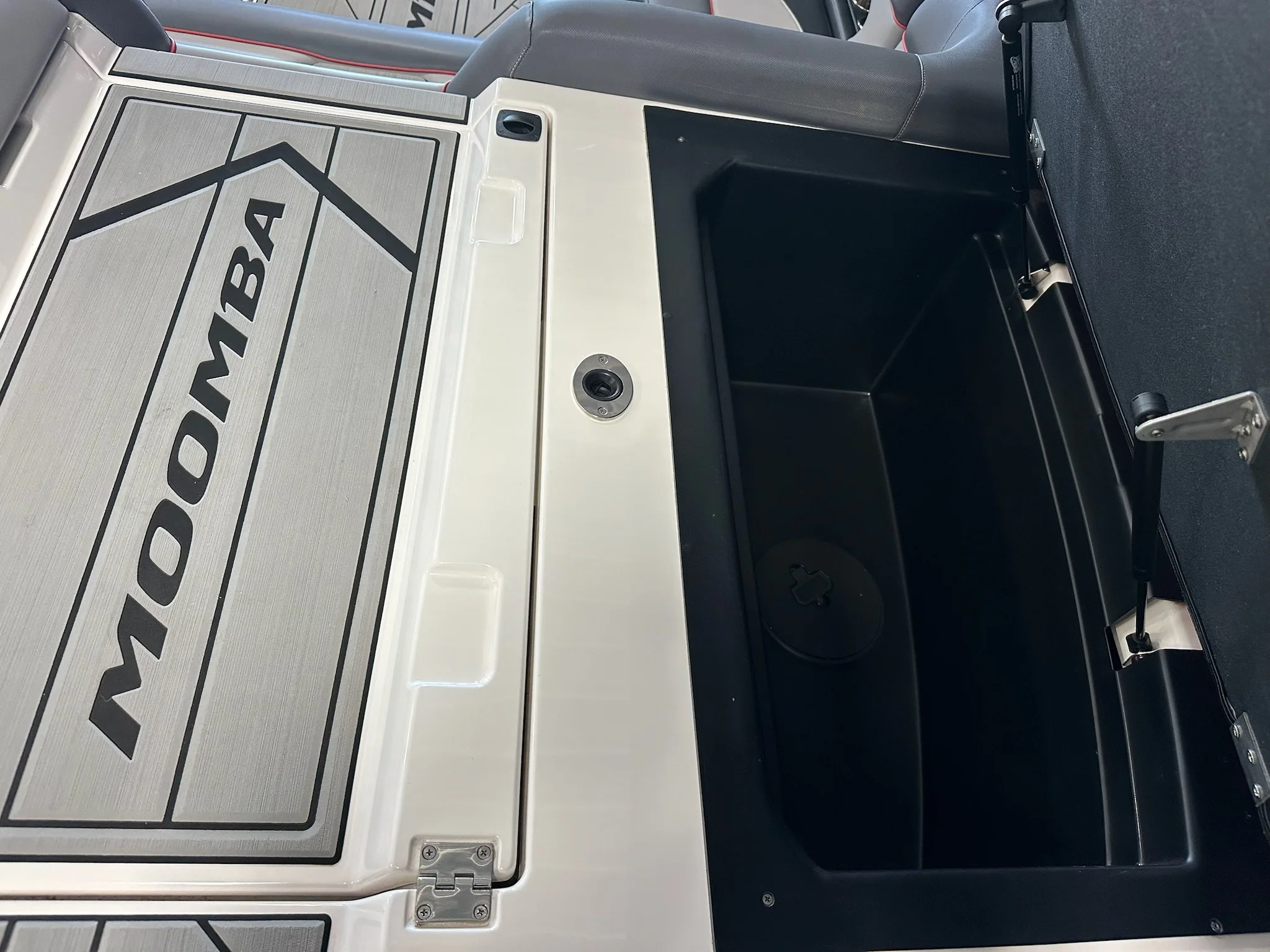 2019 Moomba MAKAI Image Thumbnail #16