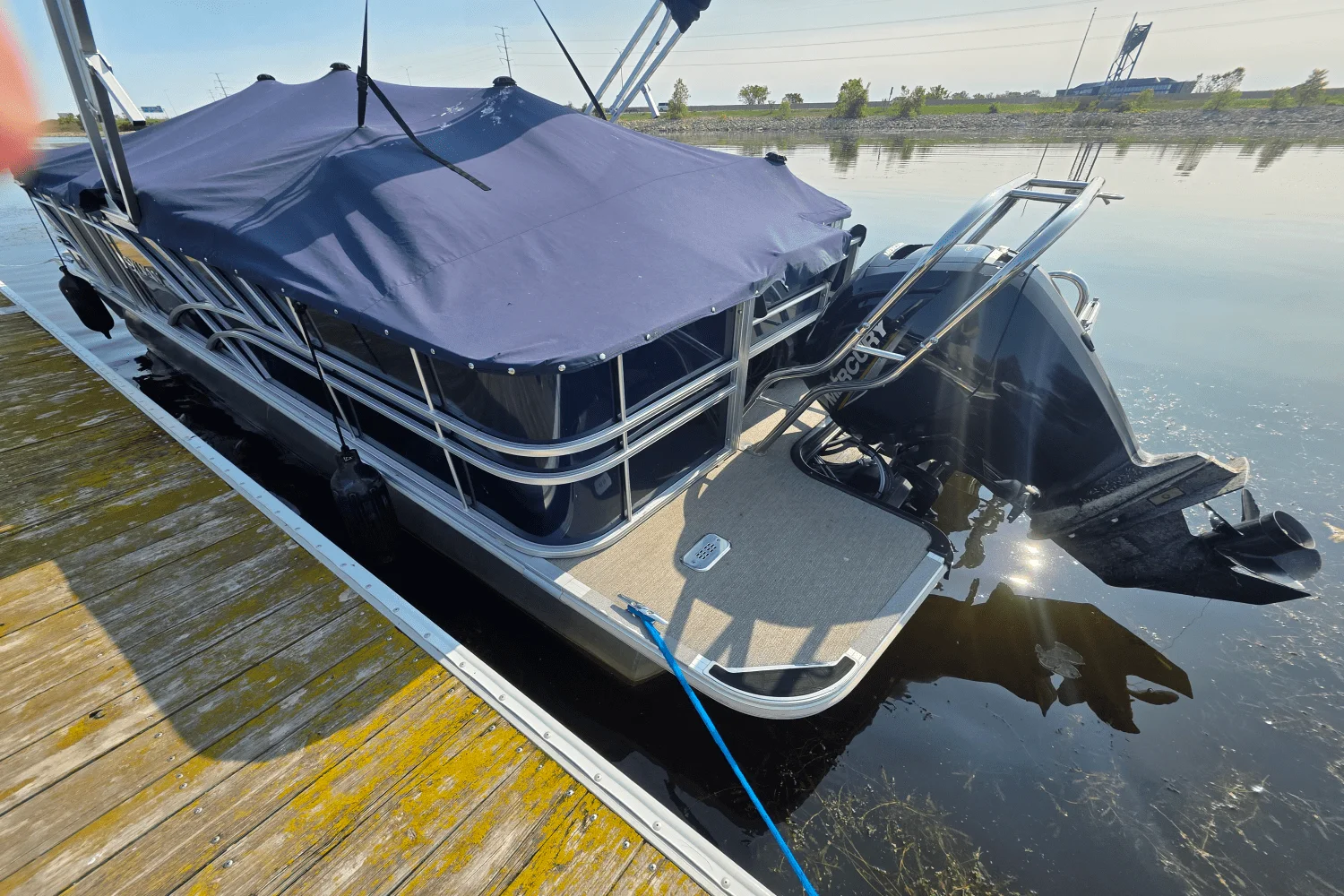 2021 Sylvan 8522 MIRAGE PF Image Thumbnail #1