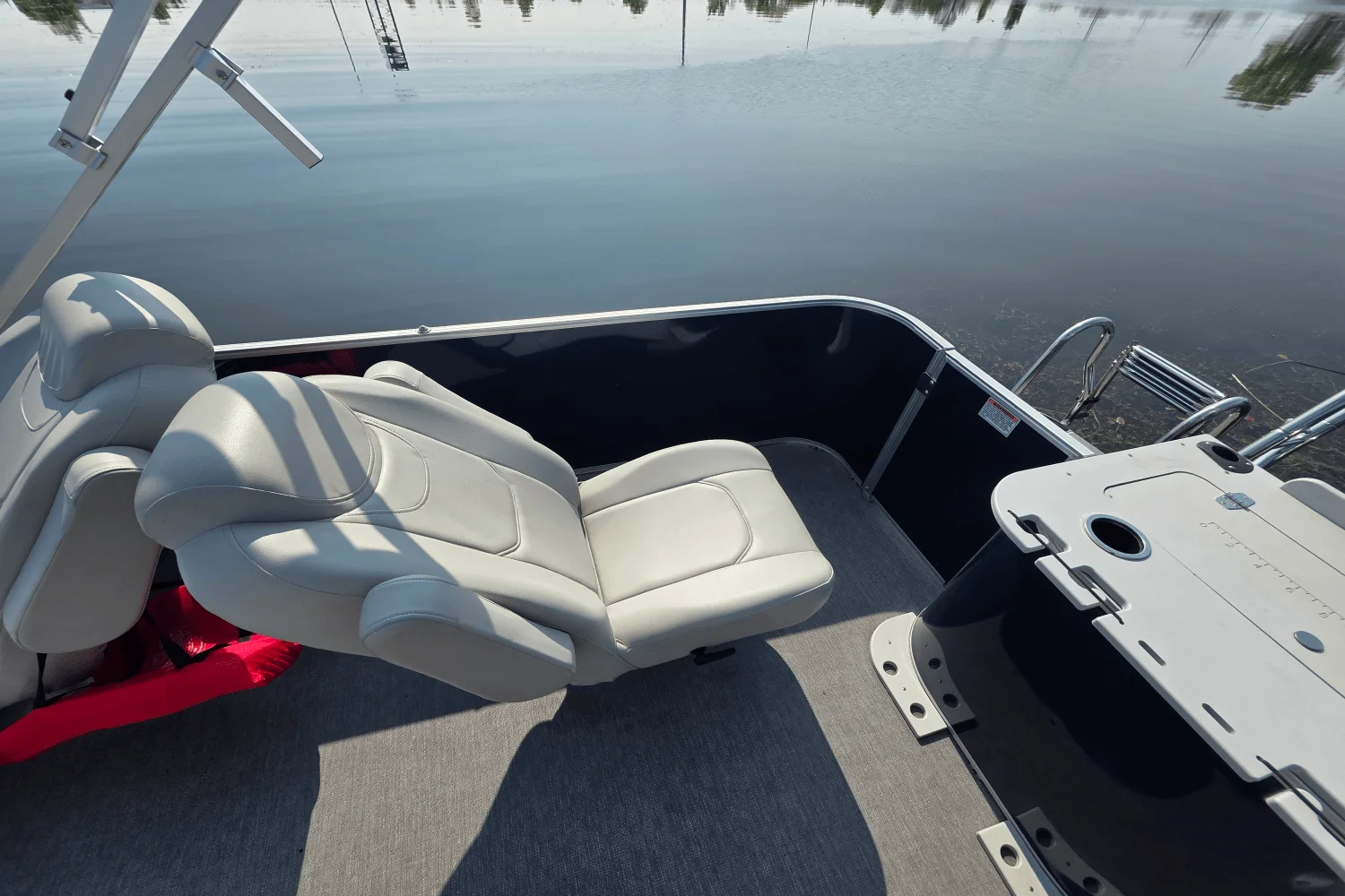 2021 Sylvan 8522 MIRAGE PF Image Thumbnail #18