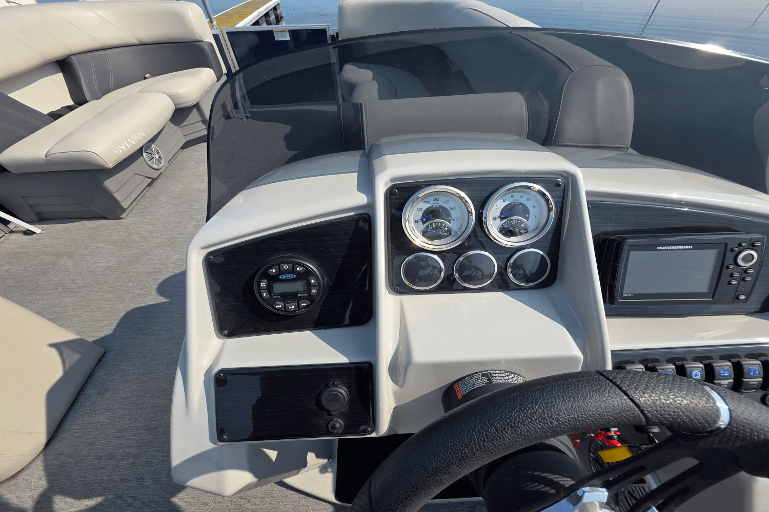 2021 Sylvan 8522 MIRAGE PF Image Thumbnail #11