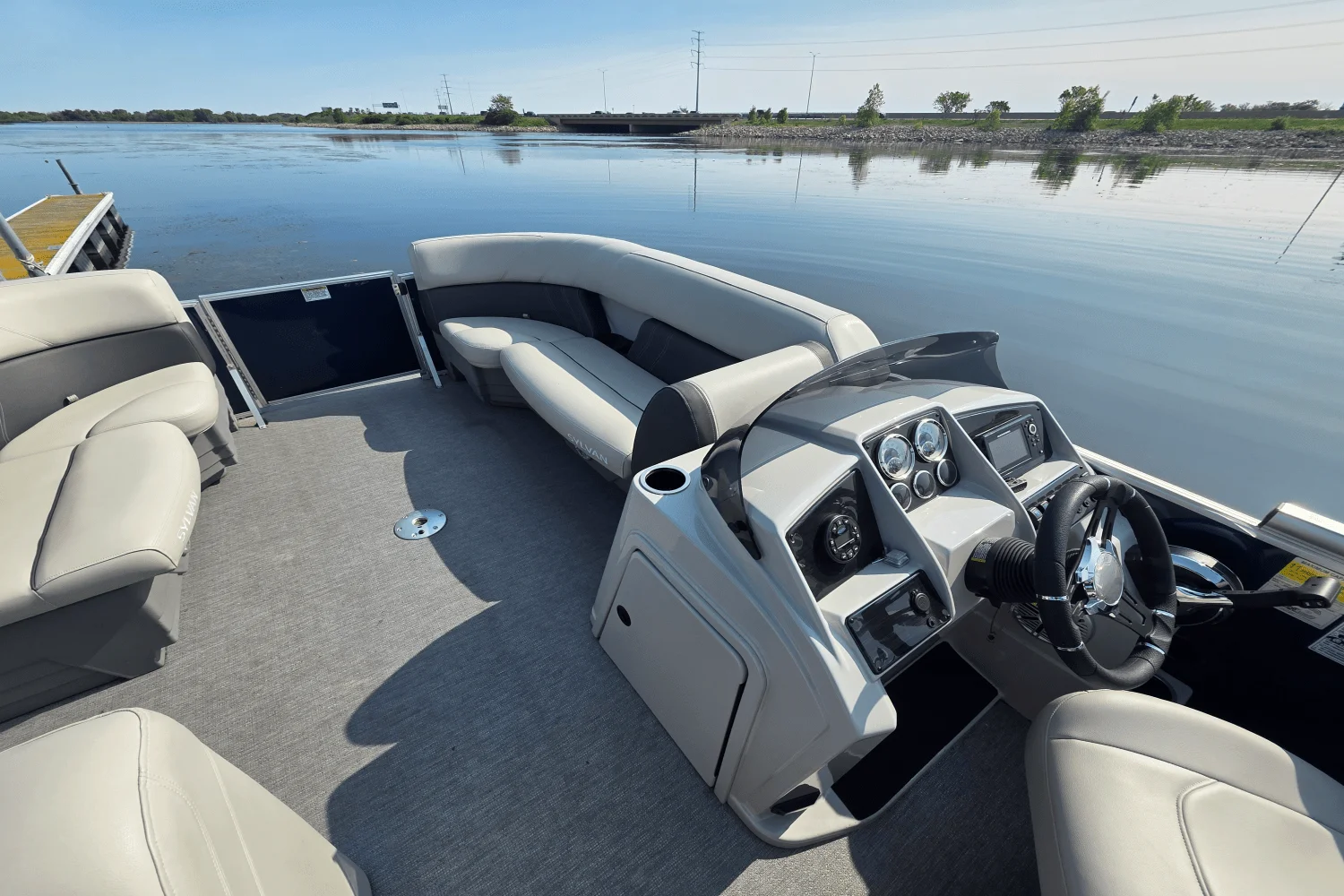 2021 Sylvan 8522 MIRAGE PF Image Thumbnail #7