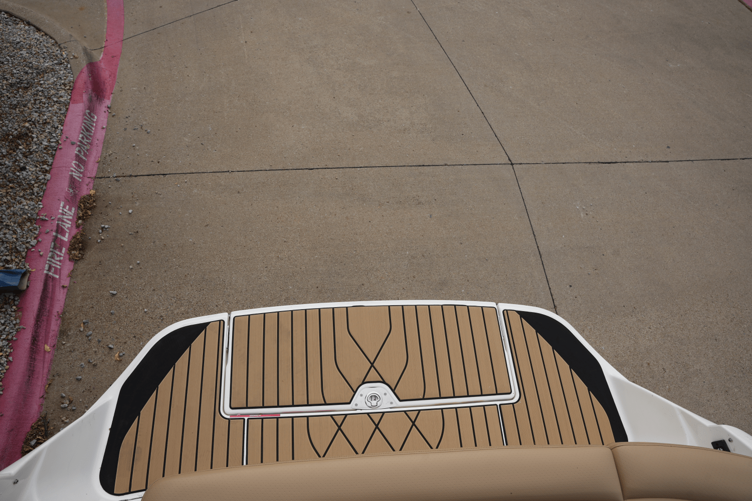 2026 Sea Ray SLX 260 Surf Image Thumbnail #4