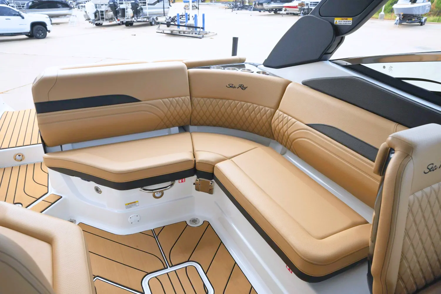 2026 Sea Ray SLX 260 Surf Image Thumbnail #11