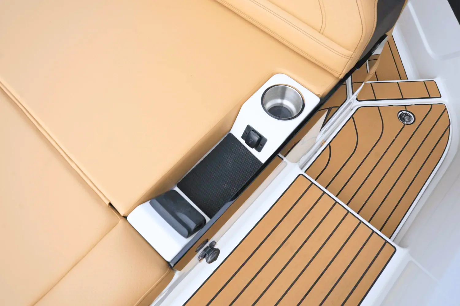 2026 Sea Ray SLX 260 Surf Image Thumbnail #6