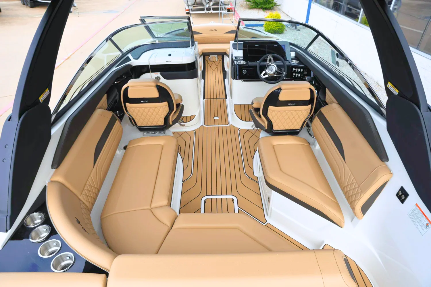 2026 Sea Ray SLX 260 Surf Image Thumbnail #7