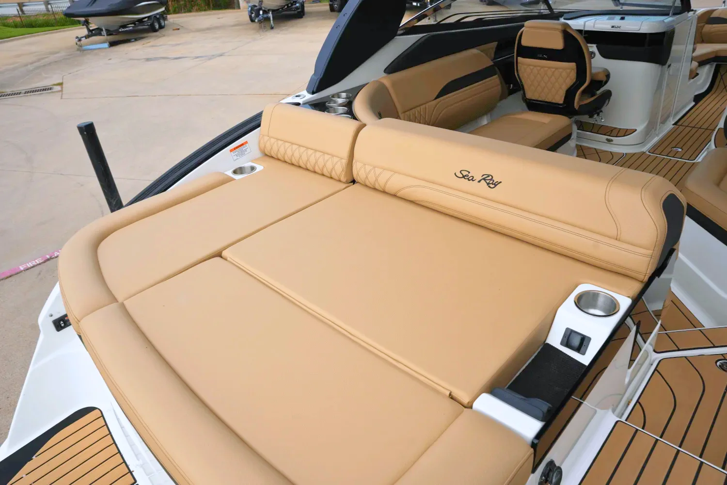 2026 Sea Ray SLX 260 Surf Image Thumbnail #5