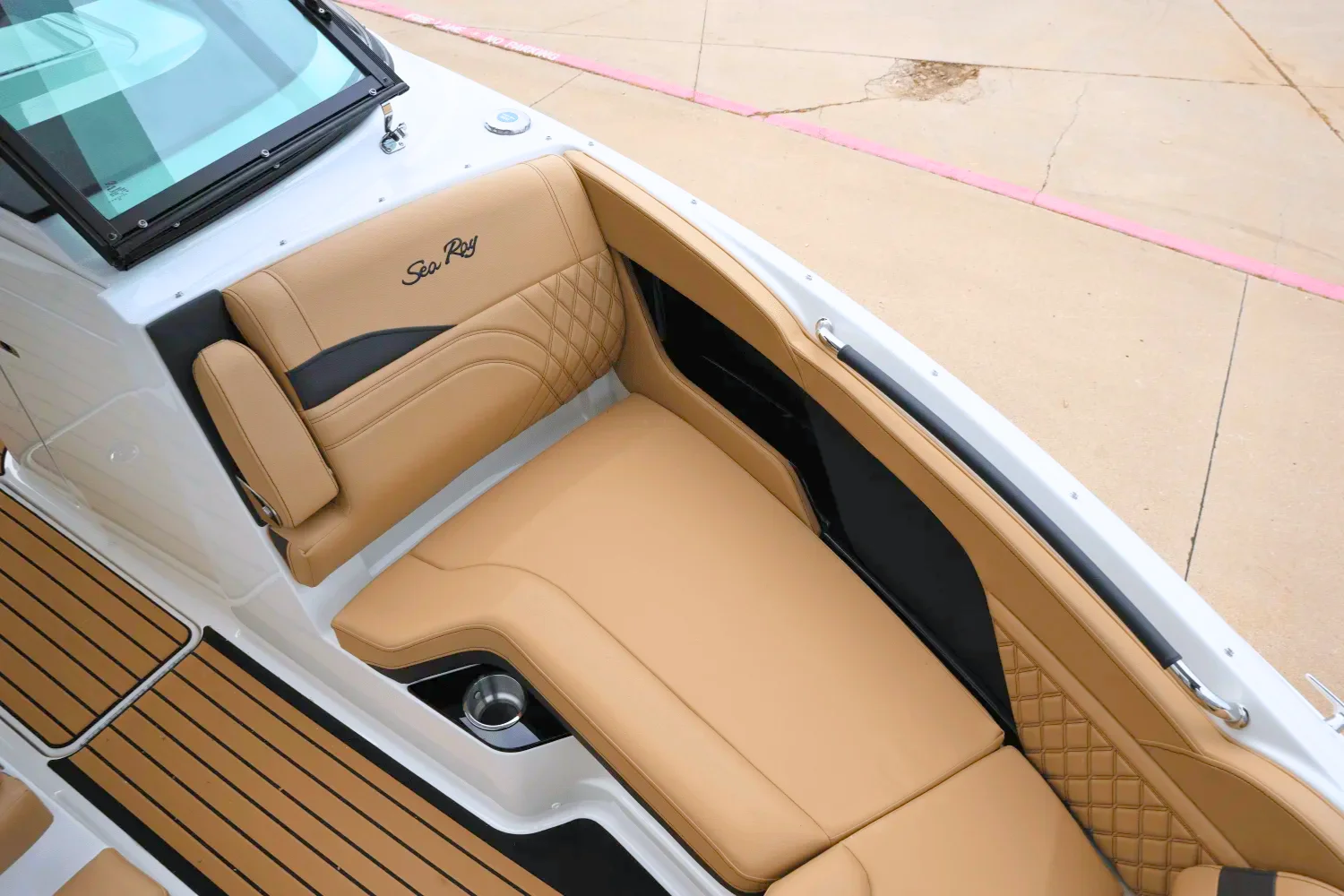 2026 Sea Ray SLX 260 Surf Image Thumbnail #30