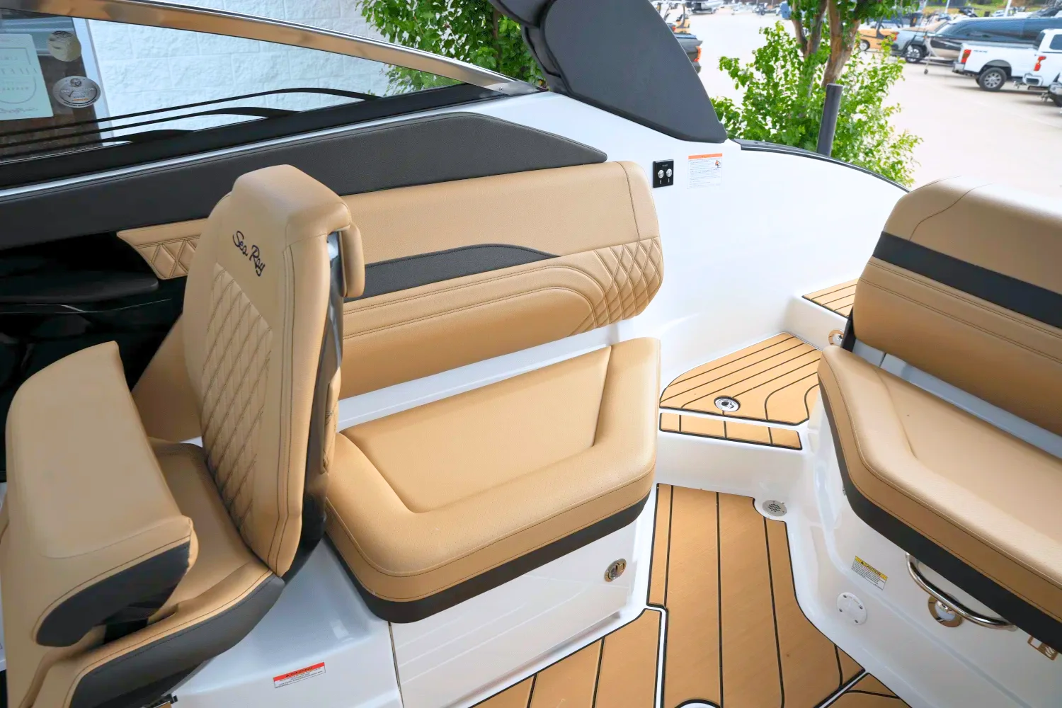 2026 Sea Ray SLX 260 Surf Image Thumbnail #12