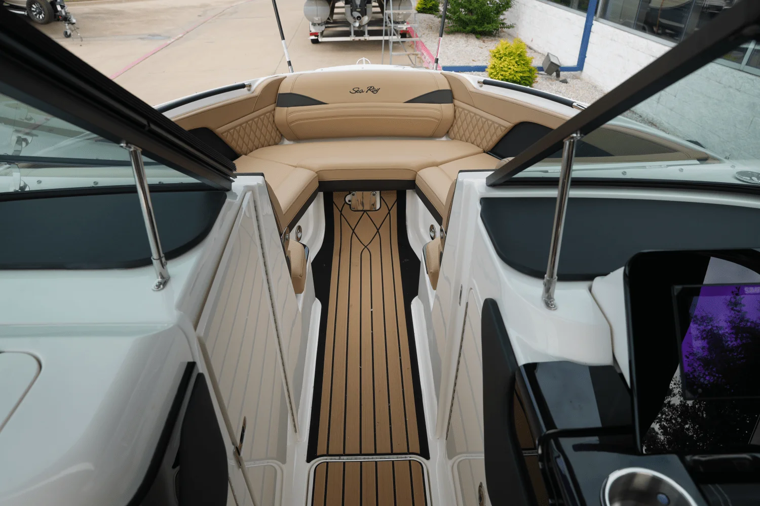 2026 Sea Ray SLX 260 Surf Image Thumbnail #24