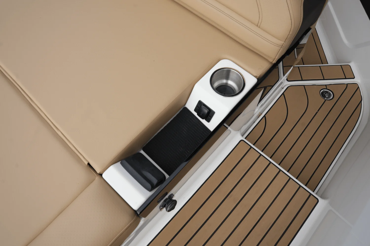 2026 Sea Ray SLX 260 Surf Image Thumbnail #6