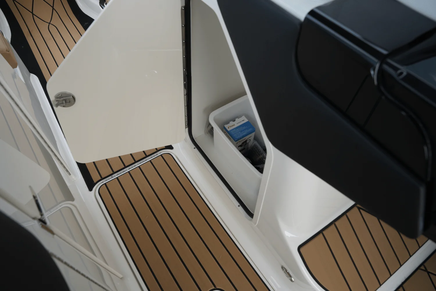 2026 Sea Ray SLX 260 Surf Image Thumbnail #26